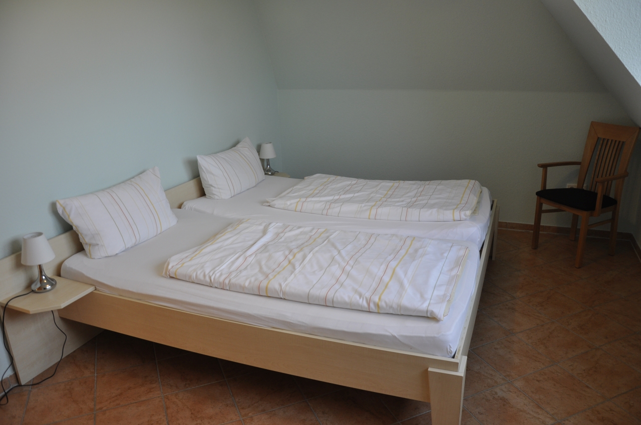 schlafzimmer1.jpg